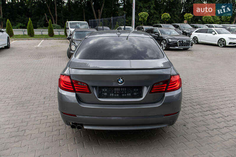 Седан BMW 5 Series 2011 в Львові