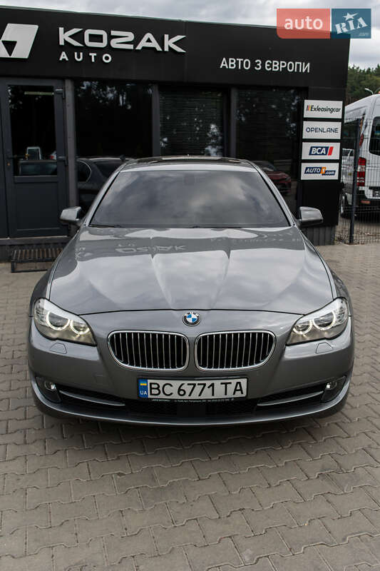 Седан BMW 5 Series 2011 в Львові