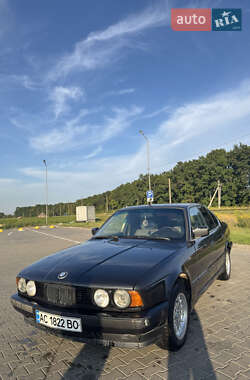 Седан BMW 5 Series 1991 в Луцьку