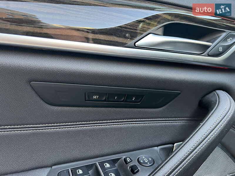 Седан BMW 5 Series 2020 в Запоріжжі