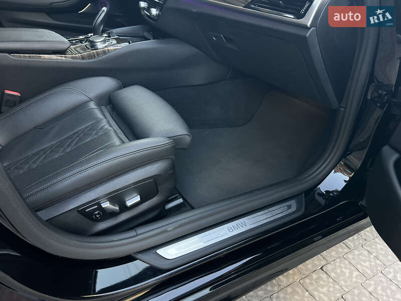 Седан BMW 5 Series 2020 в Запоріжжі