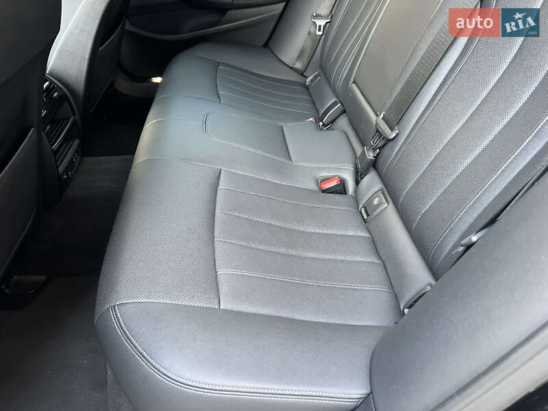 Седан BMW 5 Series 2020 в Запоріжжі