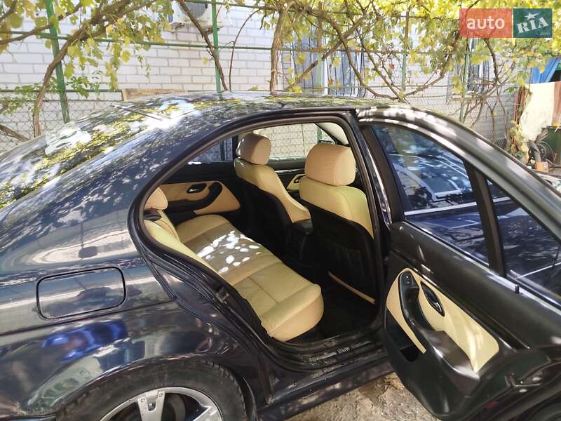 Седан BMW 5 Series 1999 в Новомосковске