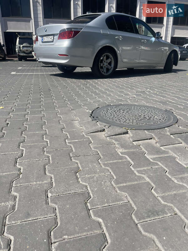 Седан BMW 5 Series 2004 в Хмельницком