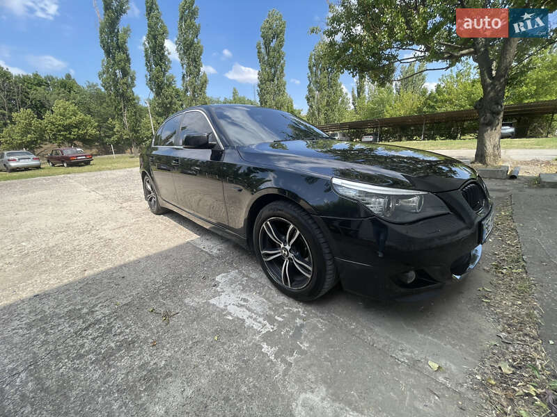 Седан BMW 5 Series 2008 в Южноукраинске
