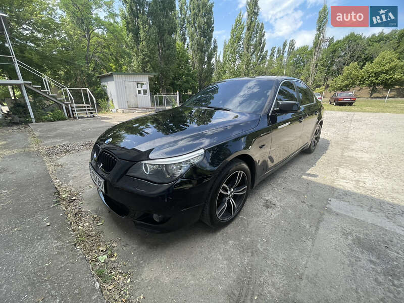 Седан BMW 5 Series 2008 в Южноукраинске