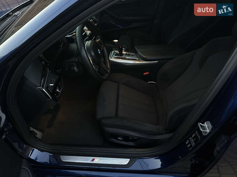 Седан BMW 5 Series 2017 в Ровно