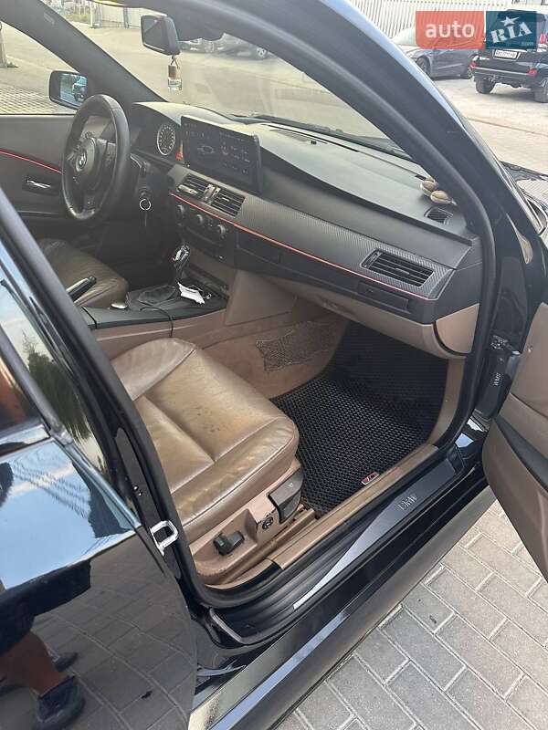 Седан BMW 5 Series 2005 в Львове