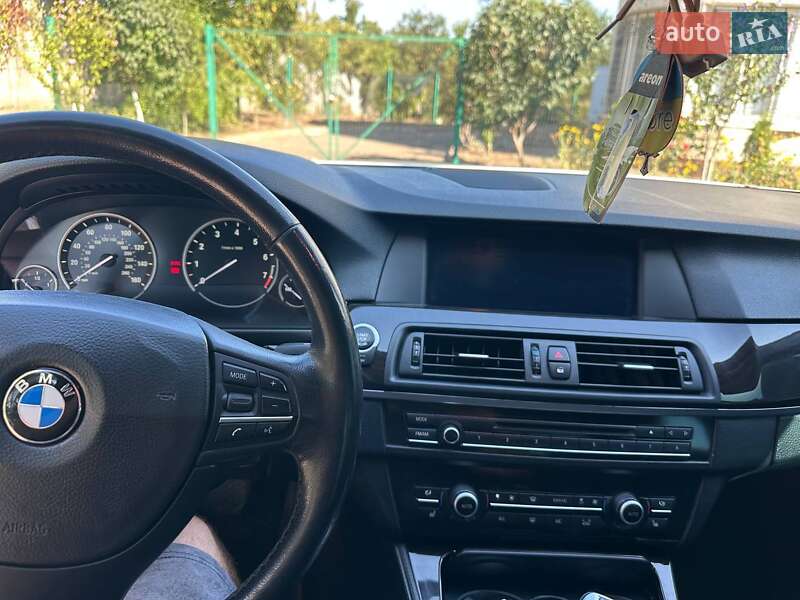 Седан BMW 5 Series 2012 в Татарбунарах фото 11 Седан BMW 5 Series 2012 в Татарбунарах