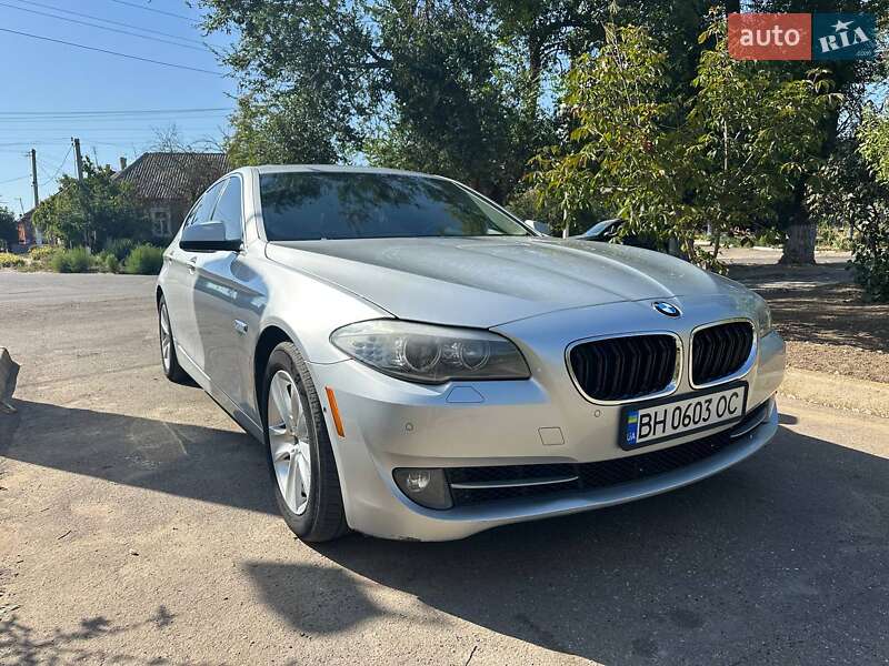 Седан BMW 5 Series 2012 в Татарбунарах фото 15 Седан BMW 5 Series 2012 в Татарбунарах