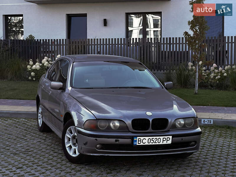 BMW 5 Series 2000