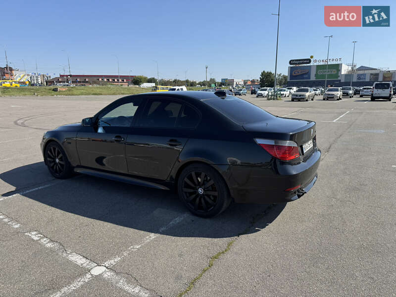 Седан BMW 5 Series 2004 в Києві