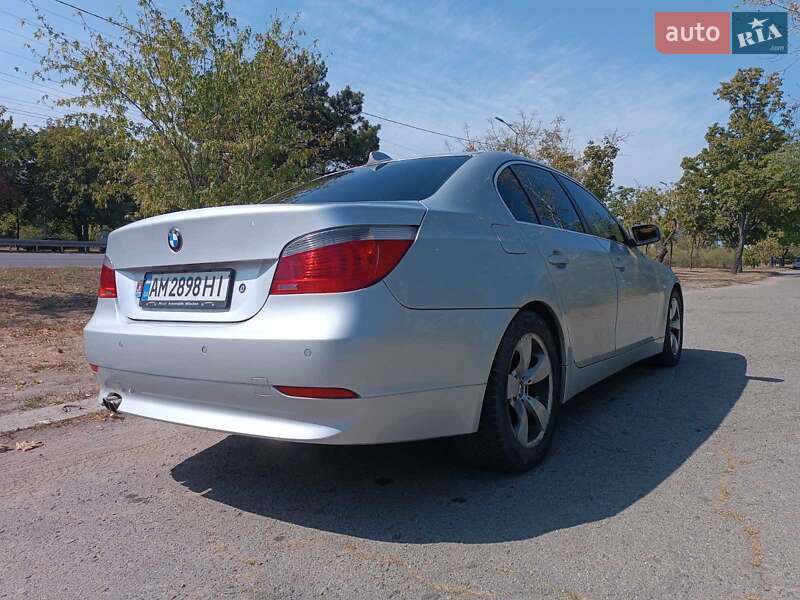 Седан BMW 5 Series 2003 в Дніпрі