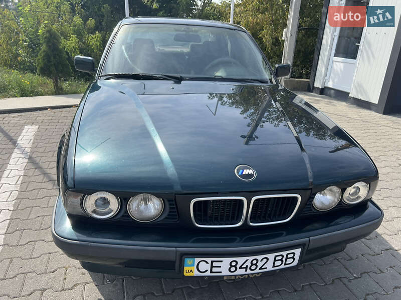 Седан BMW 5 Series 1995 в Чернівцях
