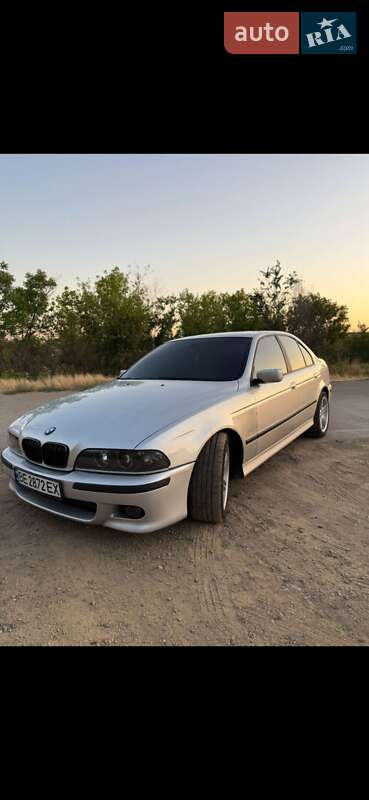 Седан BMW 5 Series 1999 в Березанке