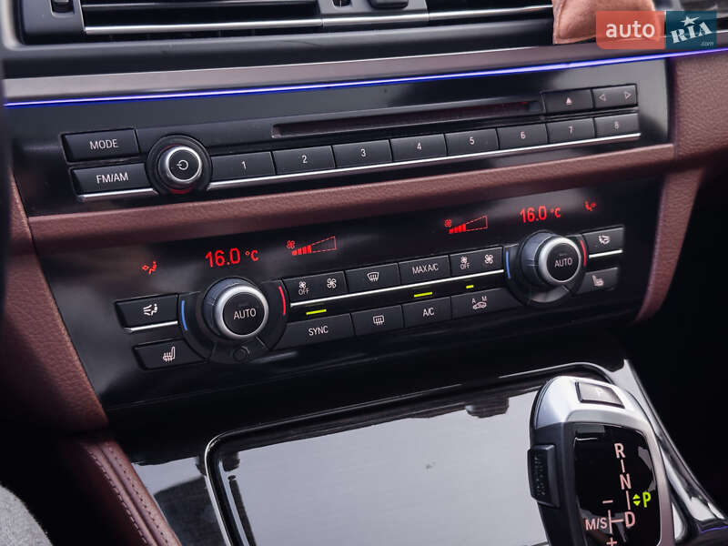 Седан BMW 5 Series 2014 в Коростене