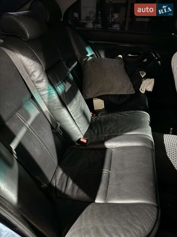 Седан BMW 5 Series 2002 в Немирове