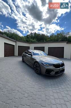 Седан BMW 5 Series 2017 в Львові