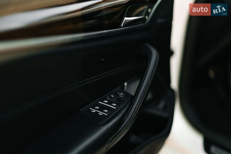Седан BMW 5 Series 2020 в Днепре