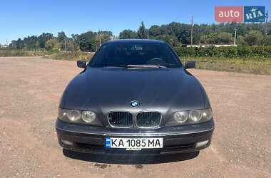 Седан BMW 5 Series 1999 в Сумах
