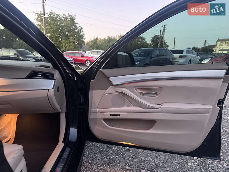 Седан BMW 5 Series 2012 в Звенигородке