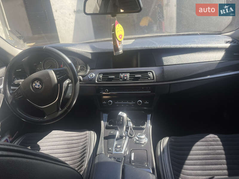 Седан BMW 5 Series 2011 в Мукачево фото 10 Седан BMW 5 Series 2011 в Мукачево