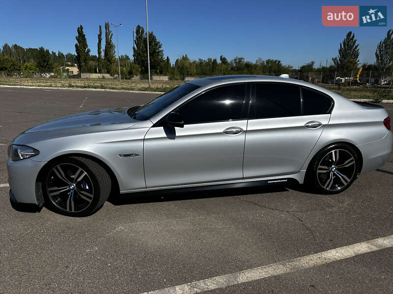 Седан BMW 5 Series 2014 в Кривом Роге