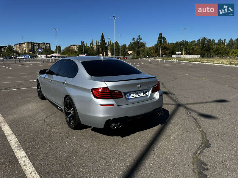 Седан BMW 5 Series 2014 в Кривом Роге