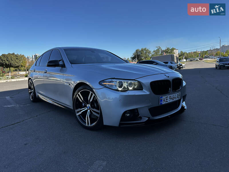 Седан BMW 5 Series 2014 в Кривом Роге