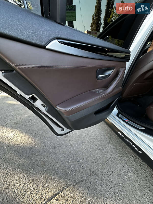 Седан BMW 5 Series 2014 в Кривом Роге