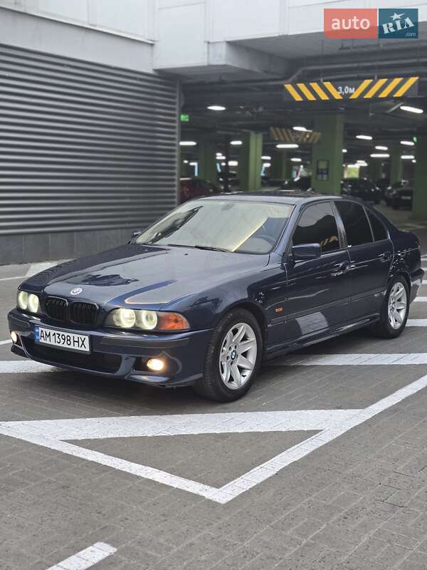 Седан BMW 5 Series 1999 в Киеве
