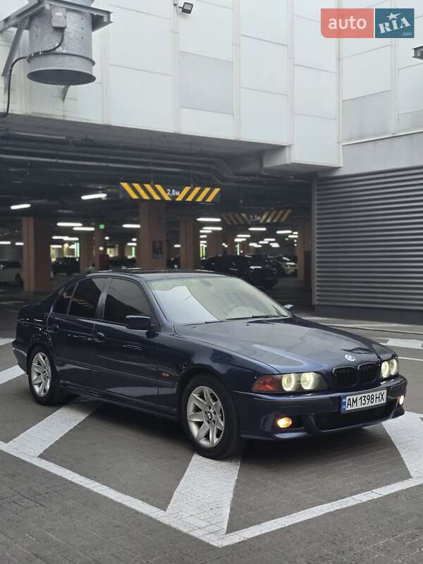 Седан BMW 5 Series 1999 в Киеве