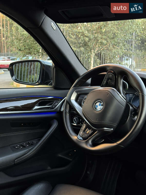 Седан BMW 5 Series 2019 в Києві фото 24 Седан BMW 5 Series 2019 в Києві