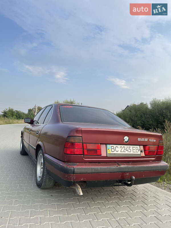 Седан BMW 5 Series 1993 в Львове