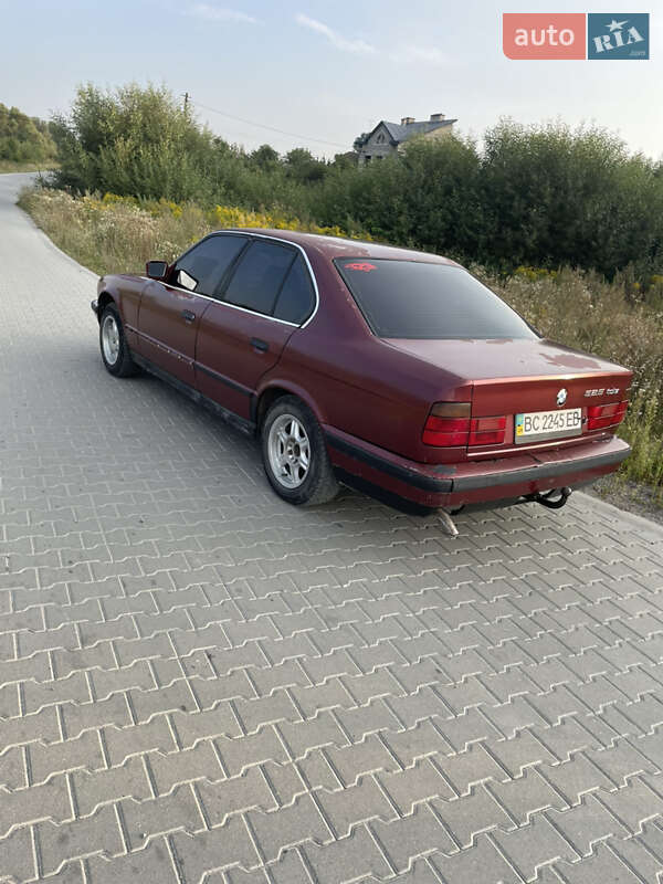 Седан BMW 5 Series 1993 в Львове