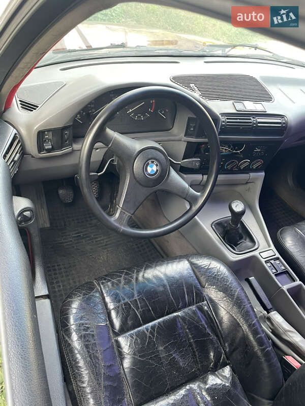 Седан BMW 5 Series 1993 в Львове