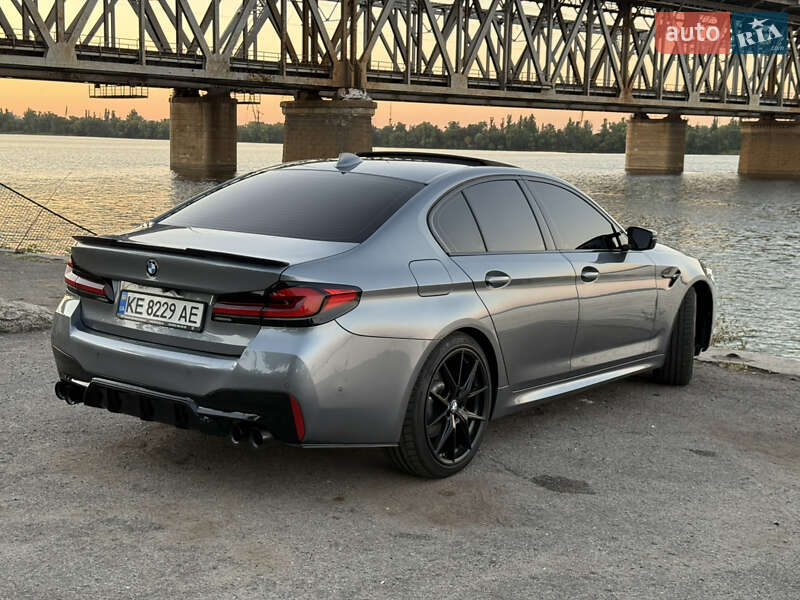 Седан BMW 5 Series 2018 в Дніпрі