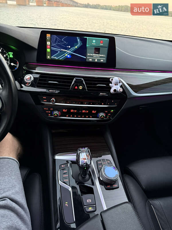 Седан BMW 5 Series 2018 в Дніпрі