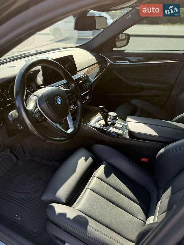 Седан BMW 5 Series 2018 в Киеве фото 31 Седан BMW 5 Series 2018 в Киеве