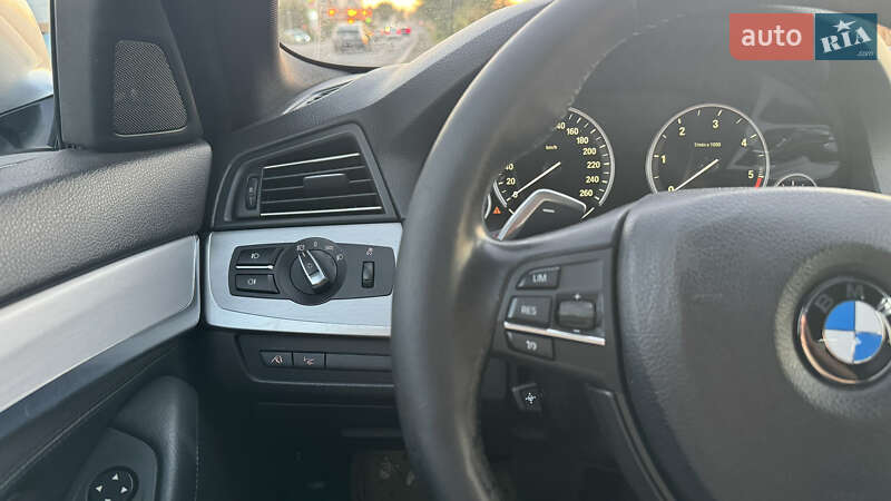 Седан BMW 5 Series 2011 в Одессе