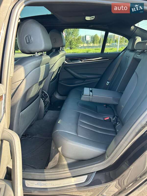 Седан BMW 5 Series 2018 в Киеве