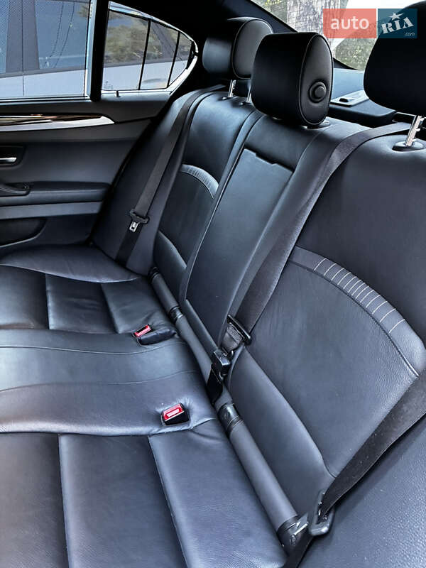 Седан BMW 5 Series 2013 в Киеве