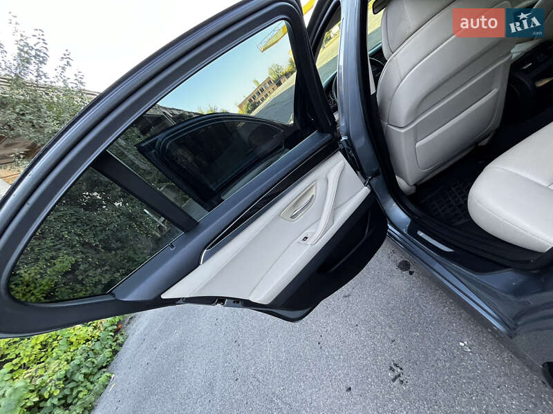 Седан BMW 5 Series 2010 в Вінниці