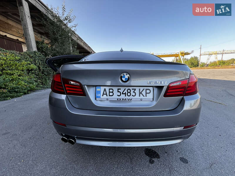 Седан BMW 5 Series 2010 в Вінниці