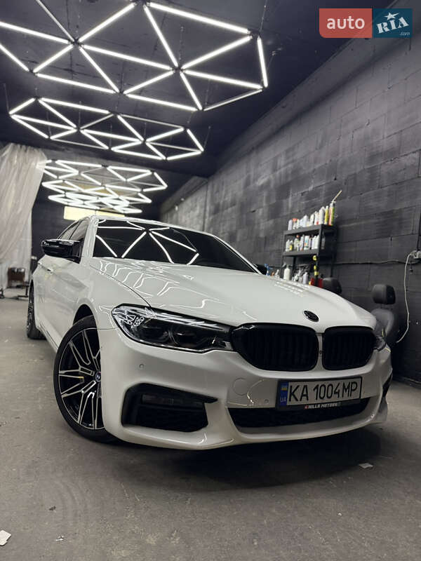 Седан BMW 5 Series 2017 в Киеве
