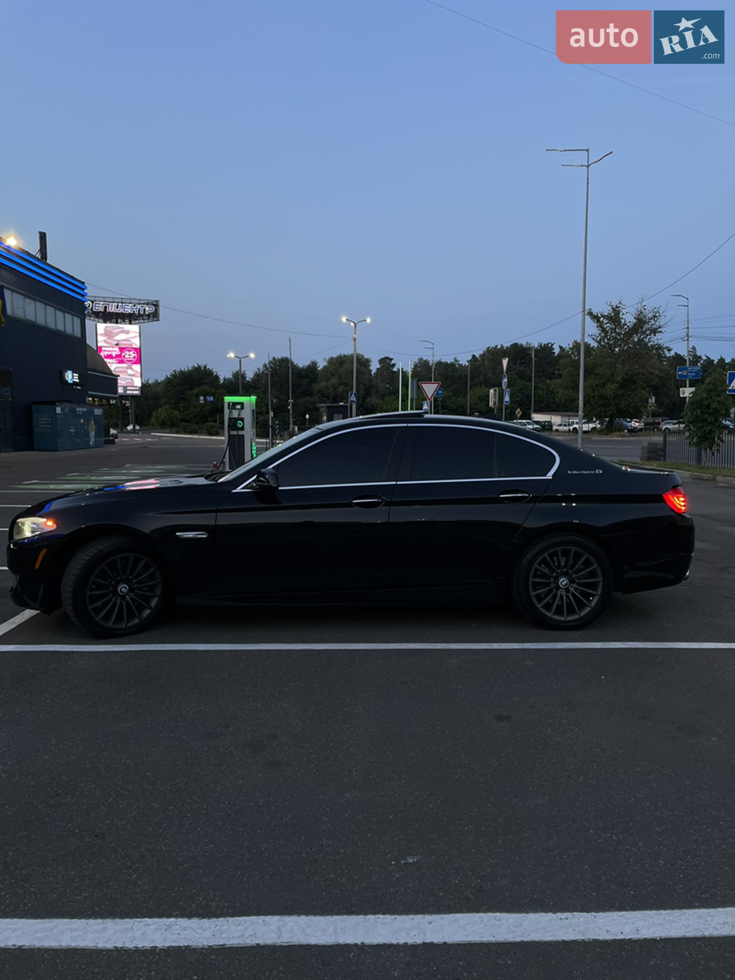 2012 BMW 5er - мініатюра 16