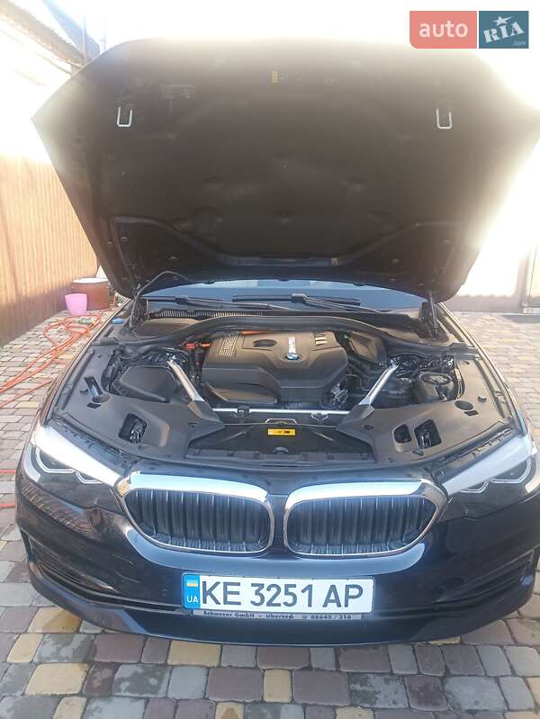 Седан BMW 5 Series 2018 в Днепре фото 45 Седан BMW 5 Series 2018 в Днепре