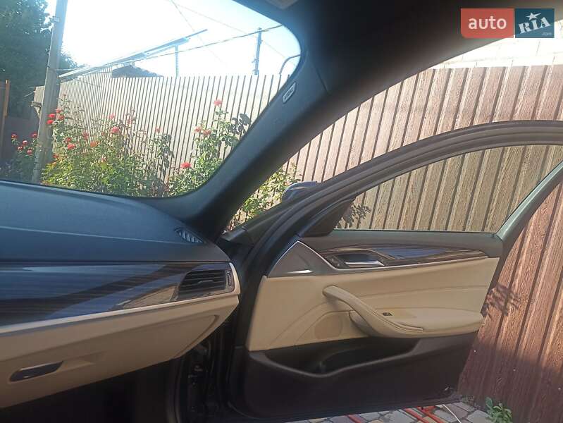 Седан BMW 5 Series 2018 в Днепре фото 23 Седан BMW 5 Series 2018 в Днепре