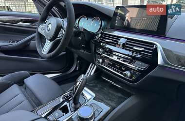 Седан BMW 5 Series 2018 в 