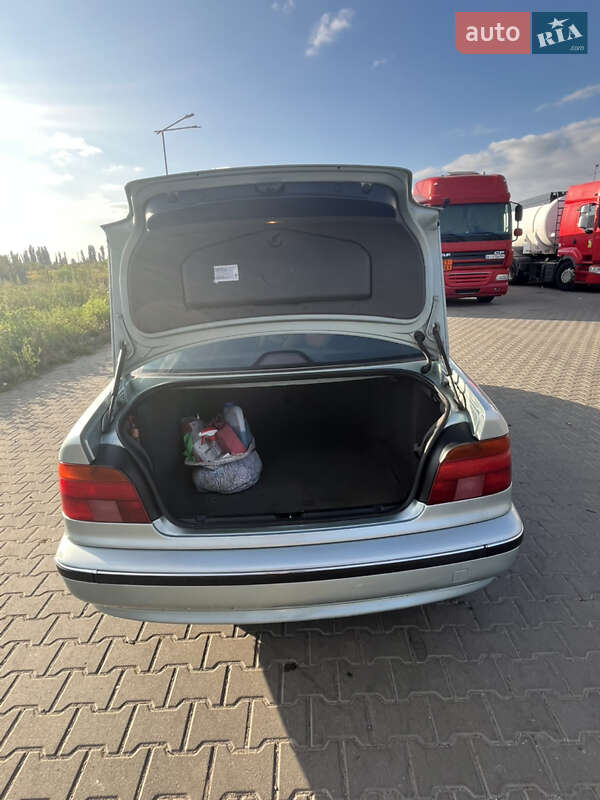 Седан BMW 5 Series 1998 в Боярке